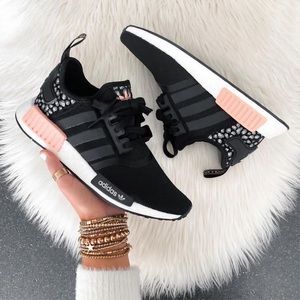 Adidas NMD R1 leopard sneaker